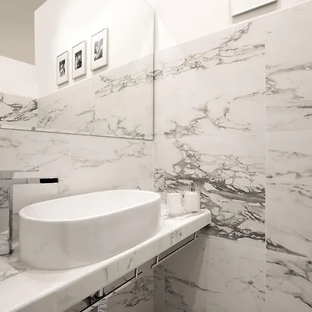 Almait Πανσιόν