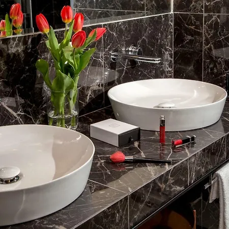 Πανσιόν Almait